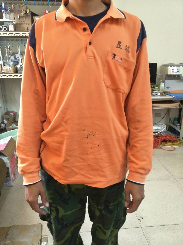 空調人員制服正面照